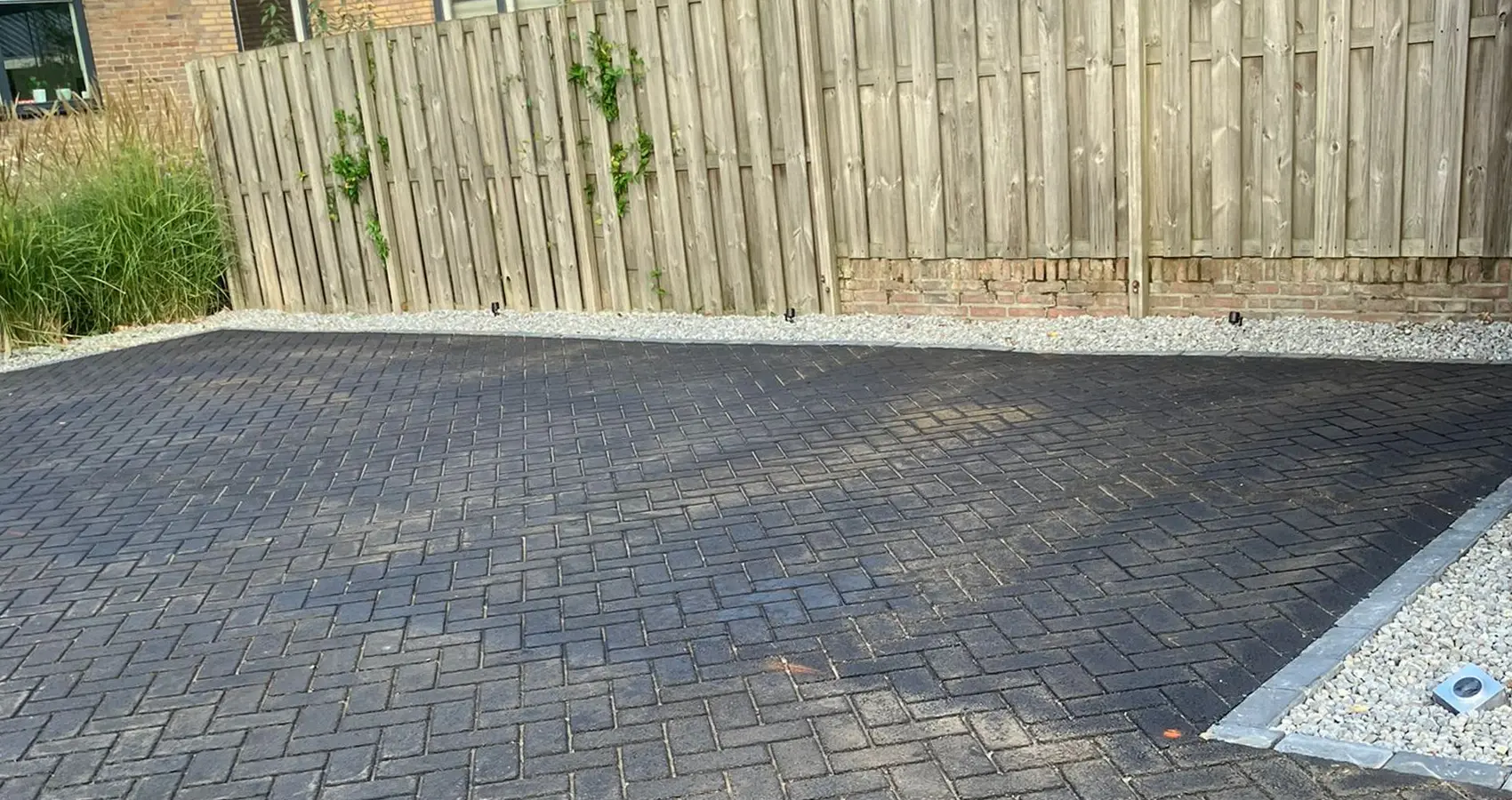 erf asfalteren met keperverband